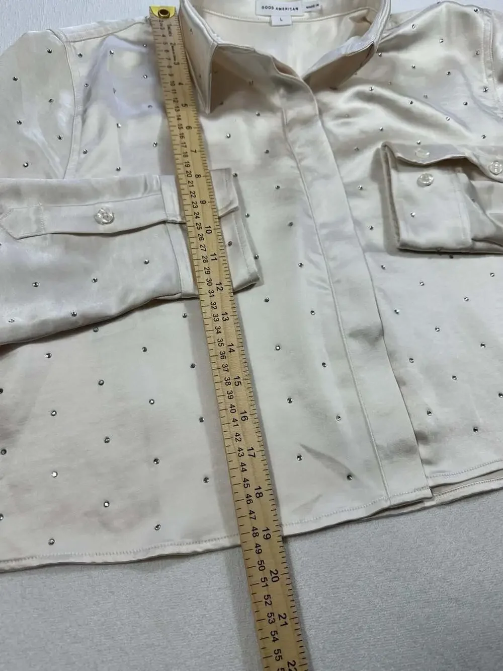 Good American Crystal Embellished Cropped Satin Shirt Cloud White Large - Picture 9 of 12